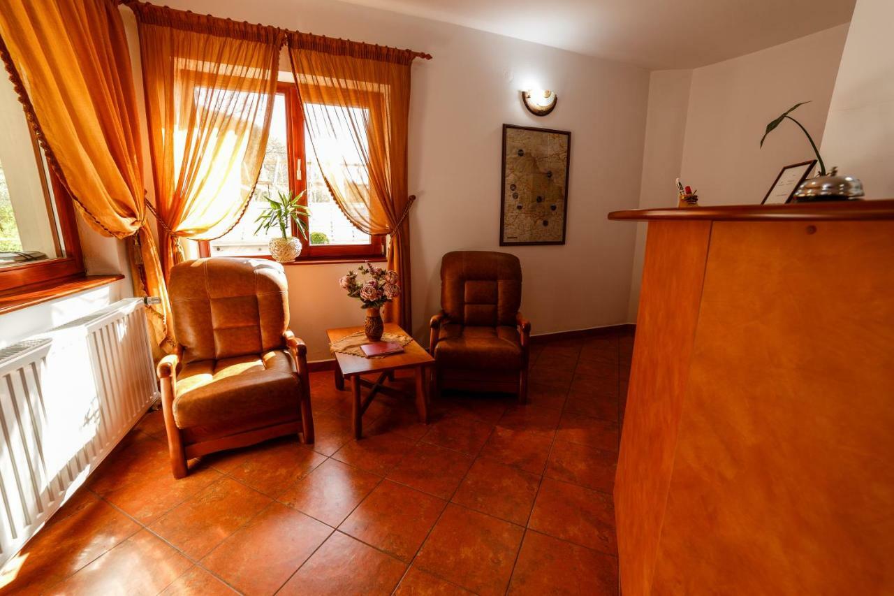 Pensiunea Eva Bed & Breakfast Совата Екстериор снимка