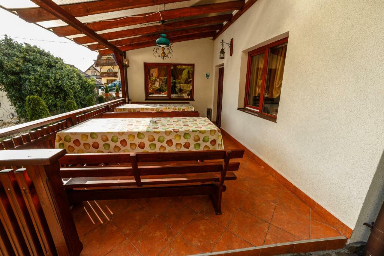 Pensiunea Eva Bed & Breakfast Совата Екстериор снимка